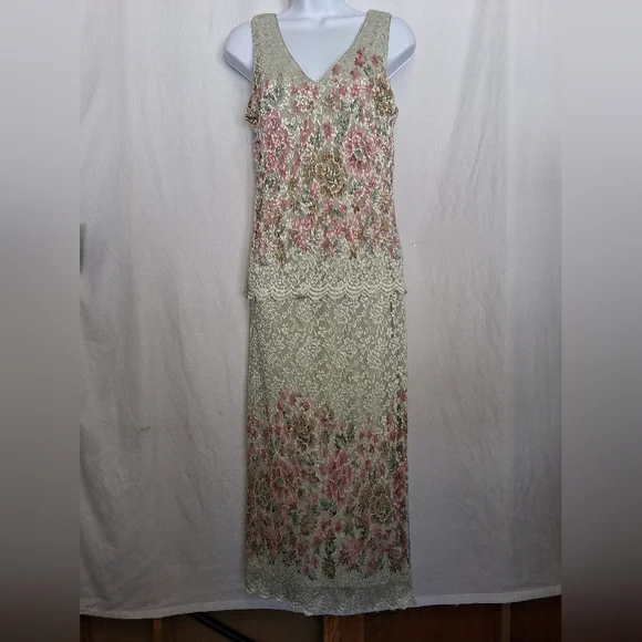 Vintage Easter Full Lace Detailed Elegant Floral Wedding Scalloped  Dress Small - Picture 5 of 12